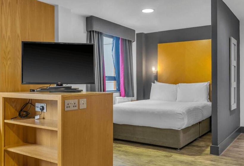 Номер Superior, Roomzzz Leeds City West
