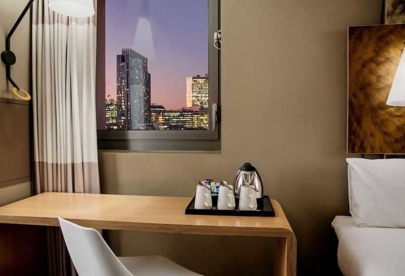 חדר סטנדרט לשלושה, Ibis London City  Shoreditch