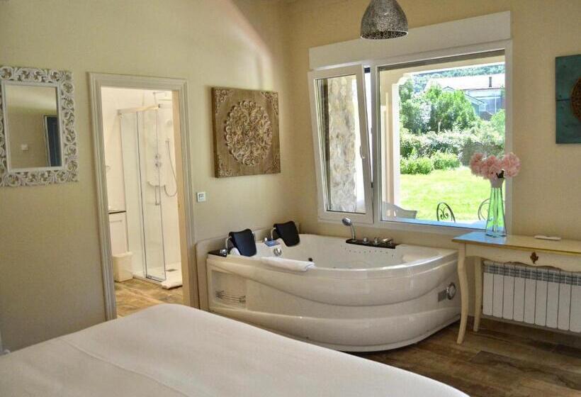 Люкс Повышенной Комфортности, Akla Hotel Palacio Torre De Ruesga