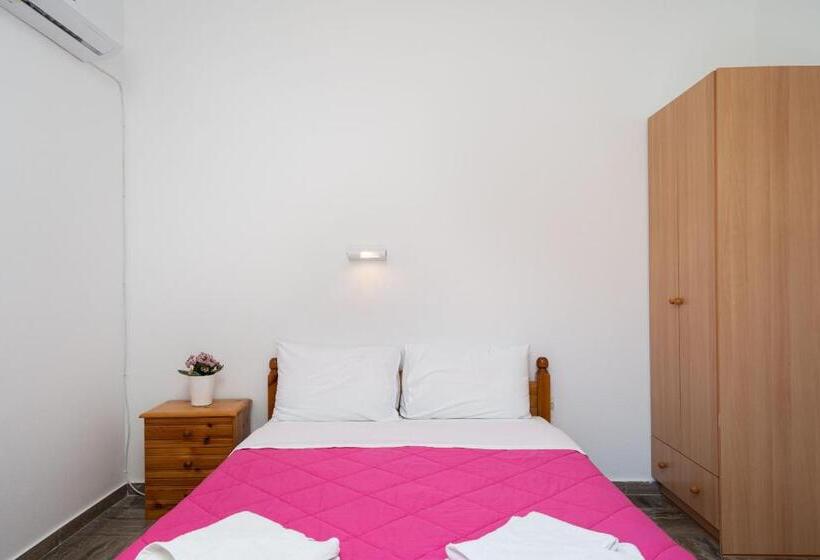 4인용 스탠다드 룸, Porto Villa
