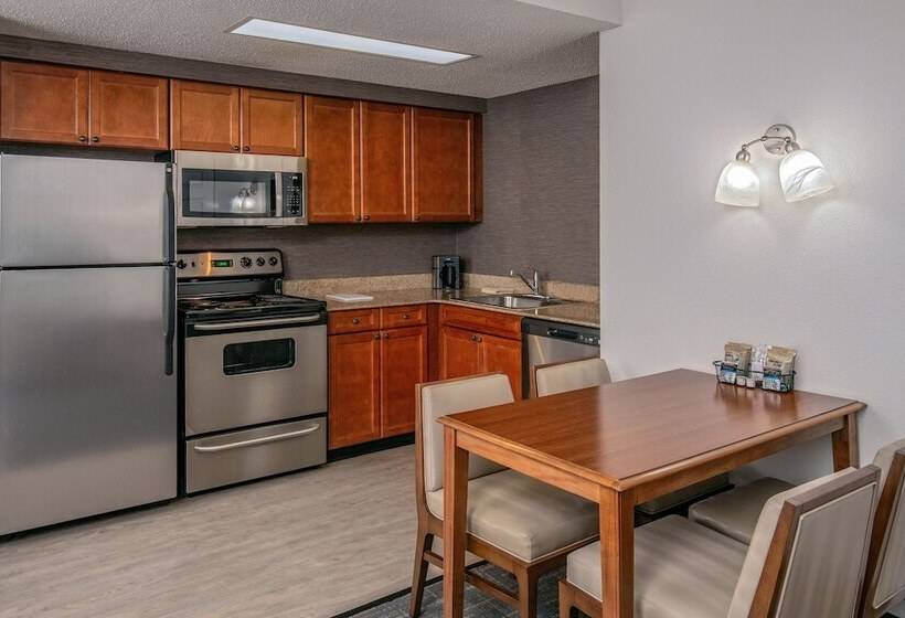 장애인을 위한 스위트, Residence Inn By Marriott Chesapeake Greenbrier