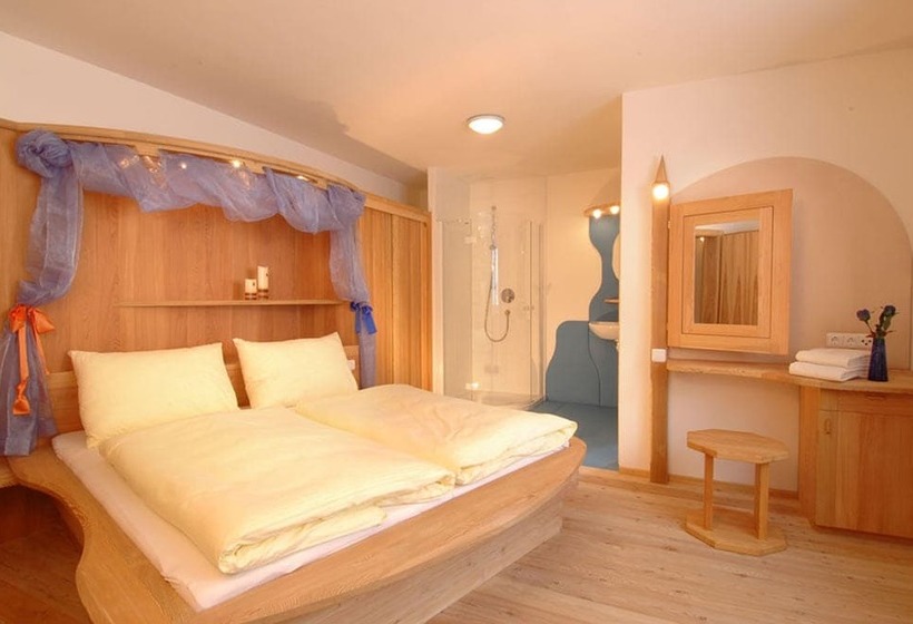 اتاق استاندارد, Bed & Breakfast Landhaus Strasser