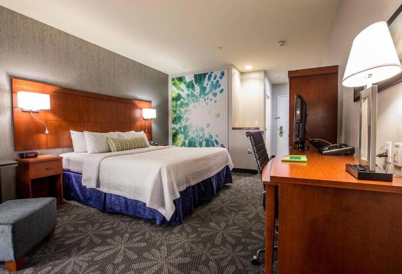 キングサイズベッドのスタンダードルーム, Courtyard By Marriott St. John S Newfoundland