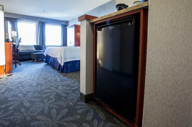 キングサイズベッドのスタンダードルーム, Courtyard By Marriott St. John S Newfoundland