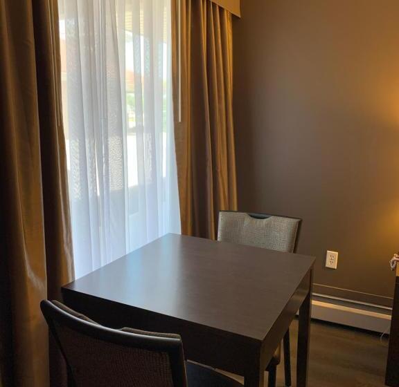 标准间, Econo Lodge Inn & Suites