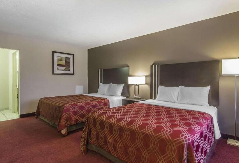 Номер Superior, Econo Lodge Inn & Suites