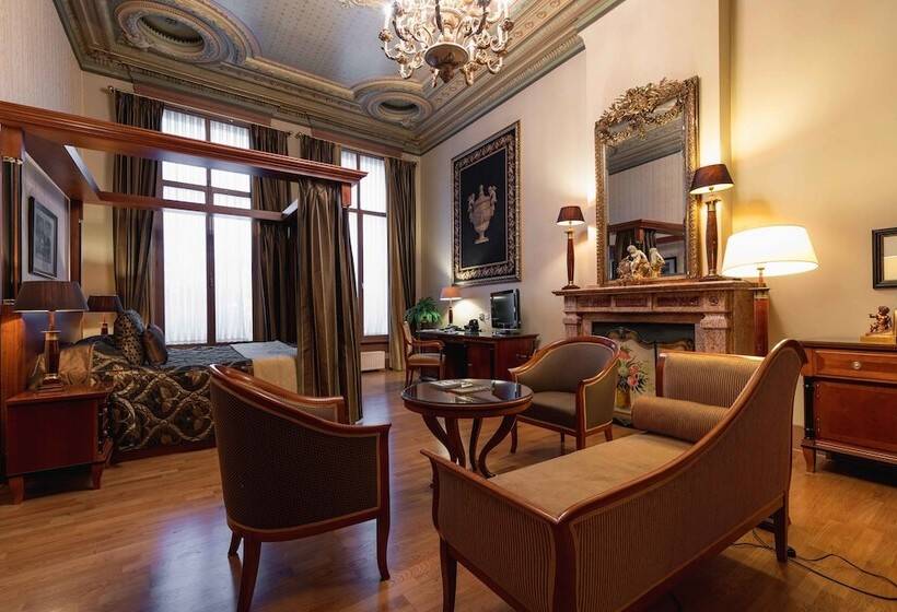 Люкс Superior, Grand Hotel En Résidence De Draak