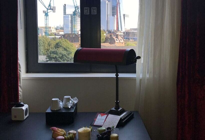 Номер Стандарт, Ibis Styles London Southwark   Near Borough Market
