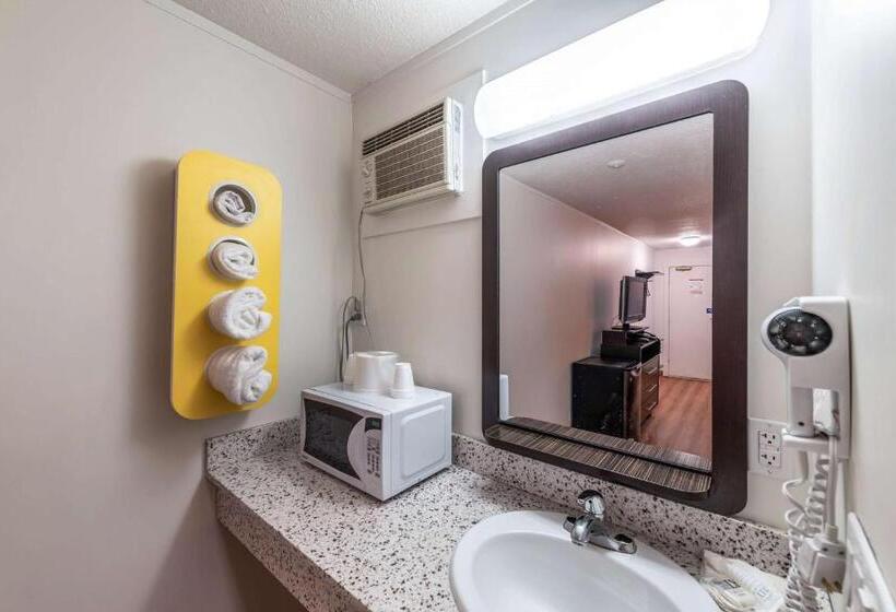 デラックスルーム, Motel 6 Kamloops, Bc