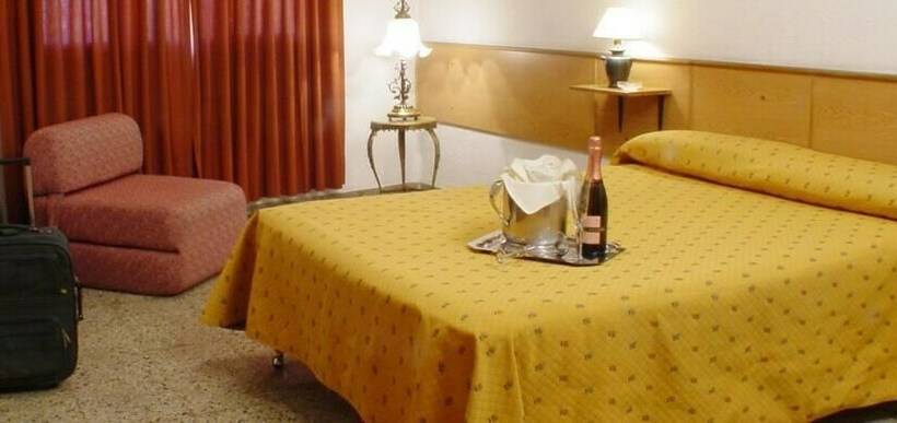 اتاق استاندارد, America