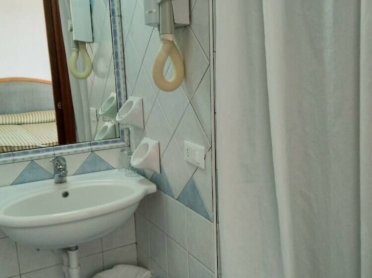 חדר סטנדרטי יחיד עם נוף לים, Casthotels Tramonto D Oro Terme
