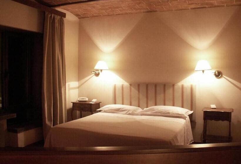 חדר סופריור, Gattapone