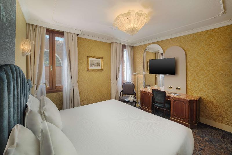 اتاق سوپریور, NH Venezia Santa Lucia