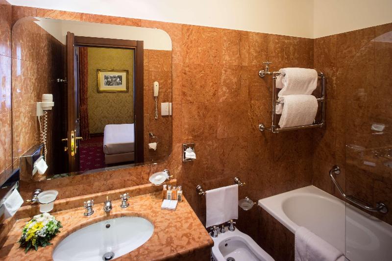 اتاق استاندارد, NH Venezia Santa Lucia