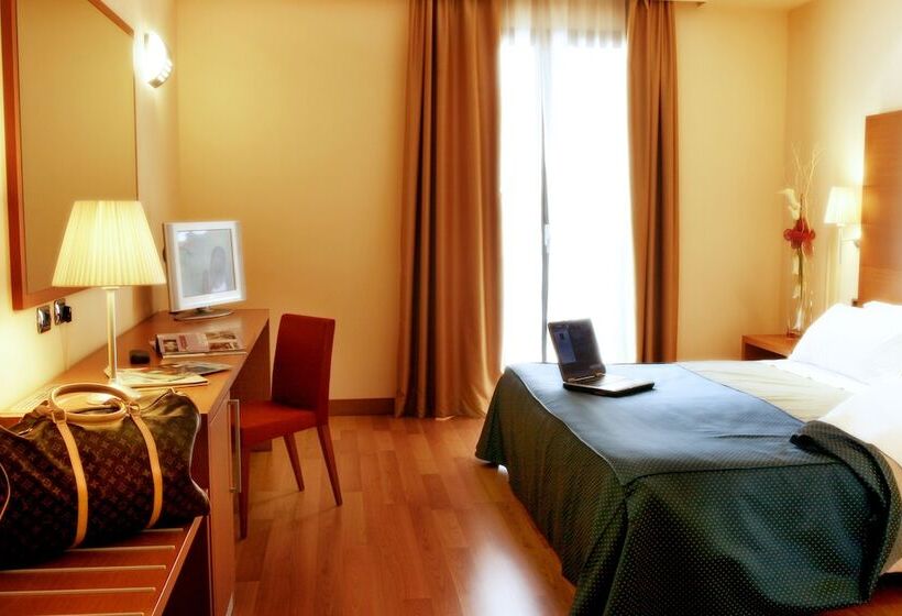Номер бизнес-класса, Luna Hotel Motel Lago Maggiore Arona