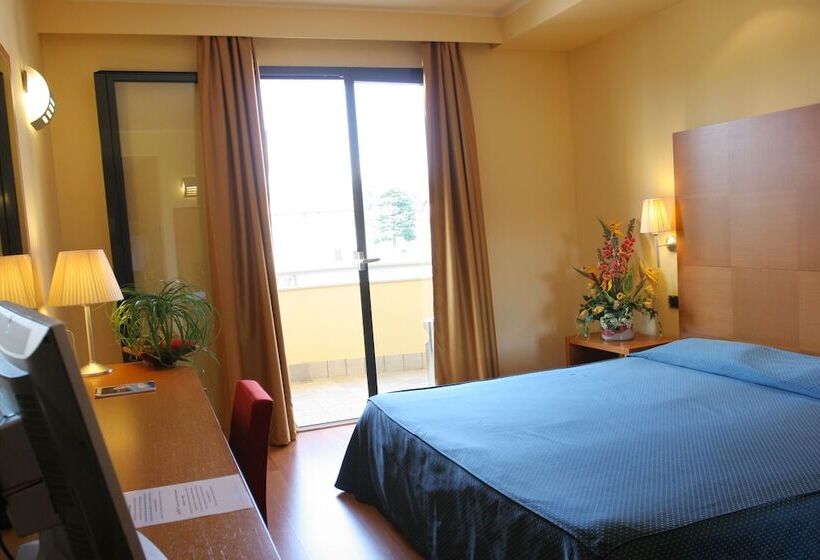 Номер Комфорт, Luna Hotel Motel Lago Maggiore Arona