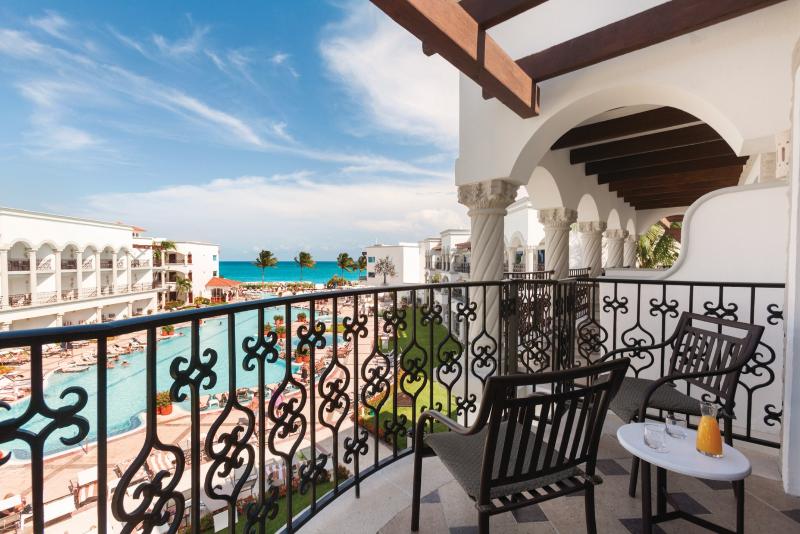 Junior Suite Kingsize Bett, Hilton Playa Del Carmen, An All Inclusive Adult Only Resort