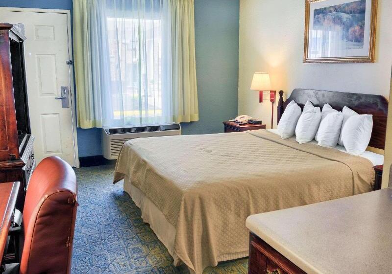 스탠다드 룸 킹사이즈 침대, Quality Inn Thornburg
