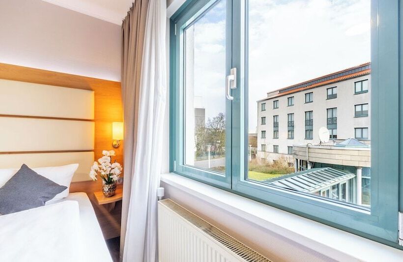 Номер Комфорт, Plaza Inn Braunschweig City Süd
