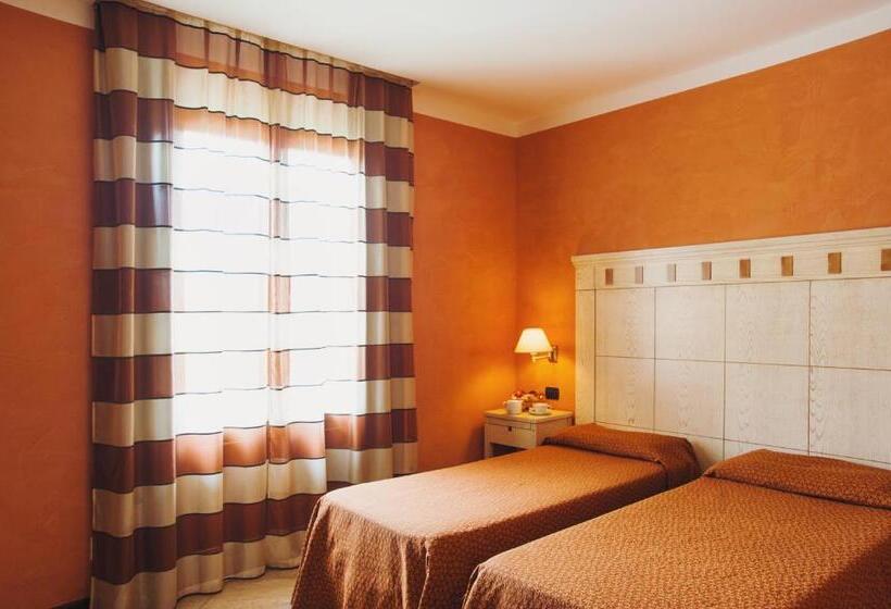 سوییت, Villa Zina Family Resort