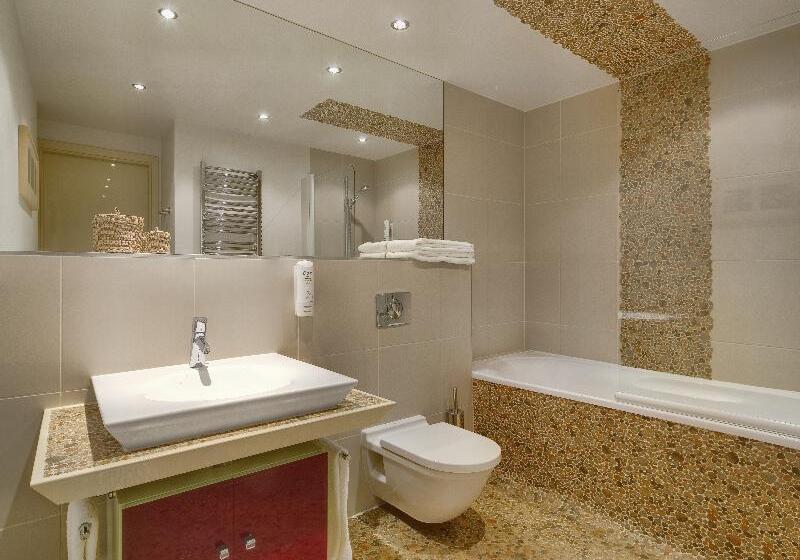 سوییت, Mamaison Residence Diana