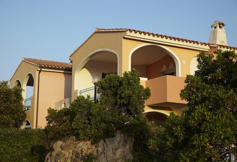 带2个卧室带海景的公寓, Residence Hotel Lu Nibareddu