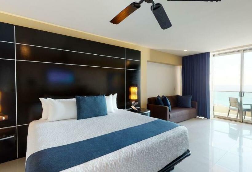 חדר דלוקס עם מיטת קינג, Seadust Cancun Family Resort  All Inclusive