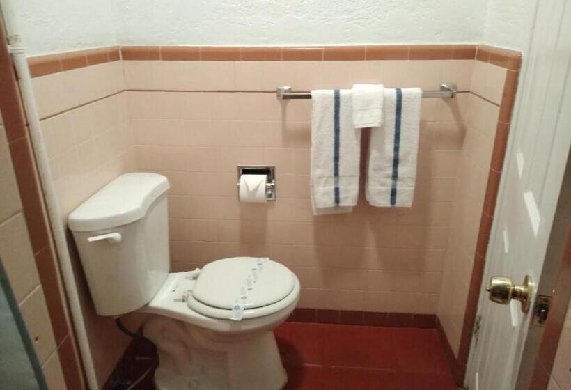 Номер Economy, The Charin Inn