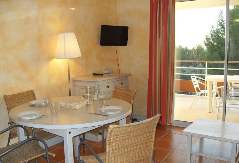 Студия Superior, Appart Hotel Victoria Garden La Ciotat