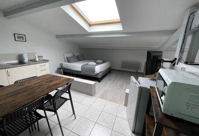 Quarto Quádruplo Estandar, Paris Madrid