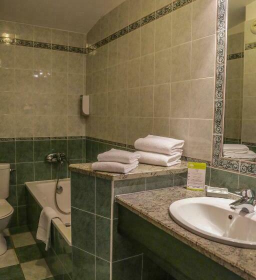 Номер Deluxe, Aleria Hotel Atrachjata