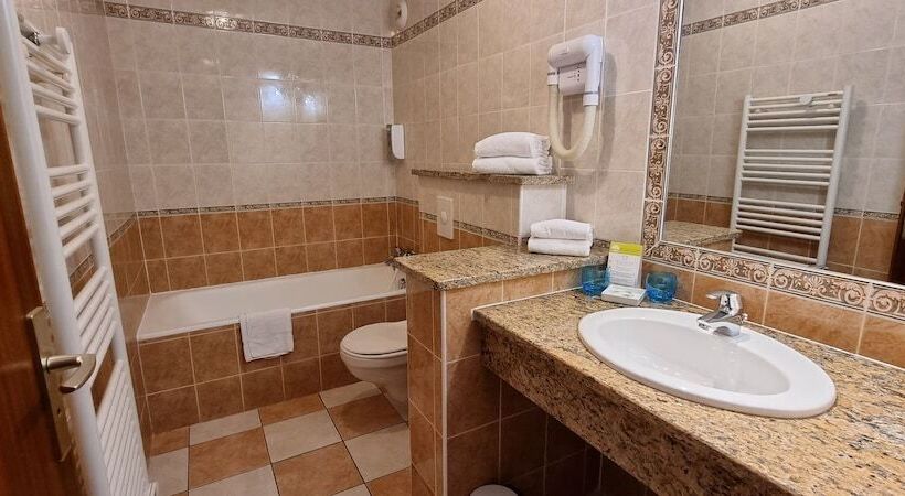 Номер Стандарт, Aleria Hotel Atrachjata