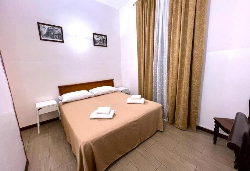 חדר סטנדרט, Booking Inn Settembre 95