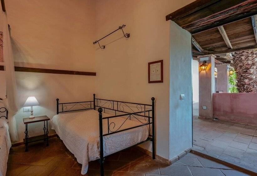 高级三人间, Il Monastero