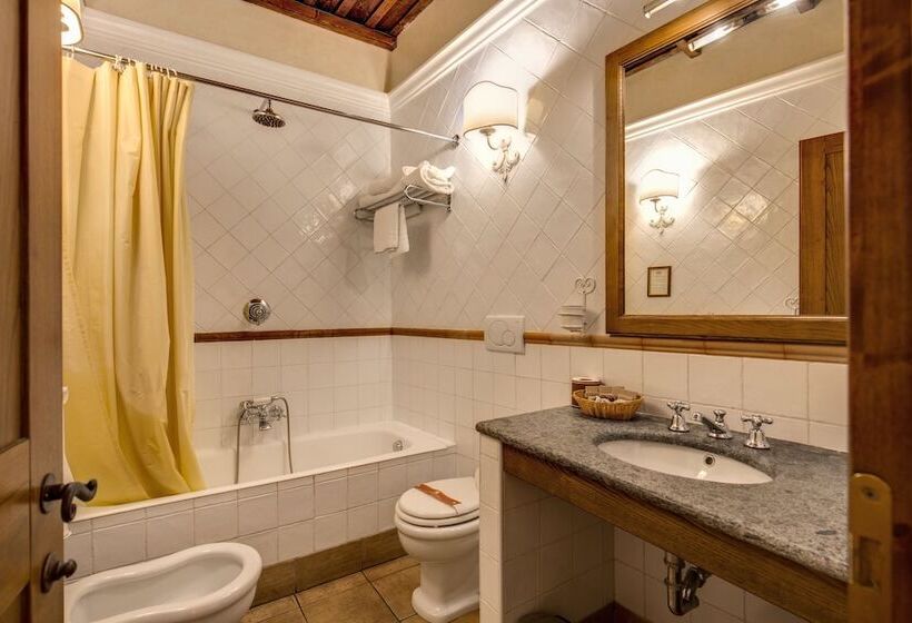 Standard Quadruple Room, Residenza San Calisto