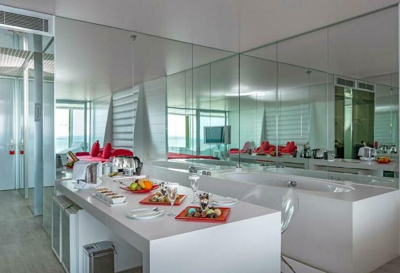 غرفة ديلوكس ذات إطلالة, Adam & Eve   Adult Only