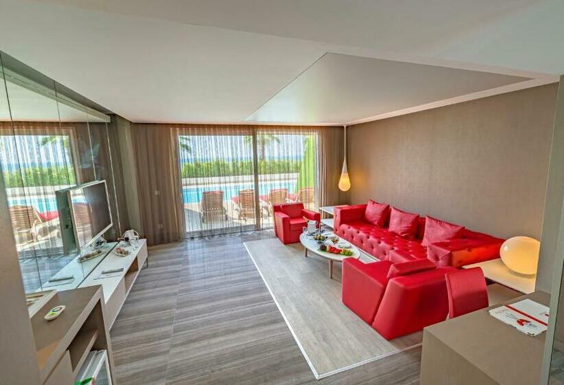 ‫فيلا غرفة نوم واحدة, Adam & Eve   Adult Only