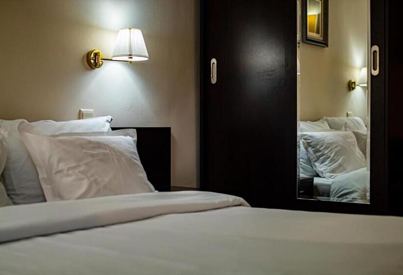 Номер Стандарт Двуспальная Кровать, Best Western Art Plaza