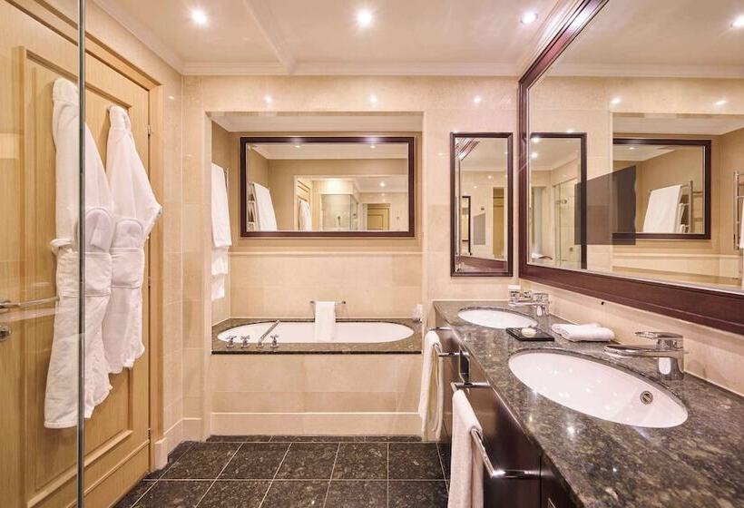 سوئیت اجرایی با چشم‌انداز دریا, Kempinski Hotel Adriatic Istria Croatia