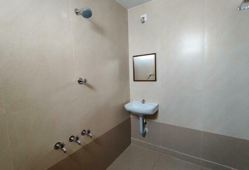 标准间, Vyavahar Lodge