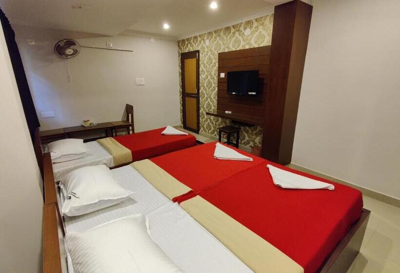 豪华家庭房间, Vyavahar Lodge