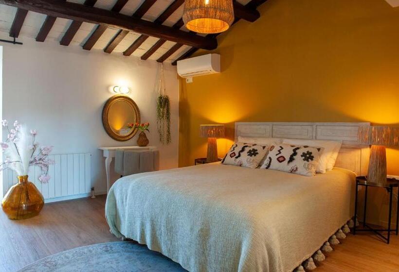 Номер Deluxe Кровать Кинг, Cal Mestre Casa Rural