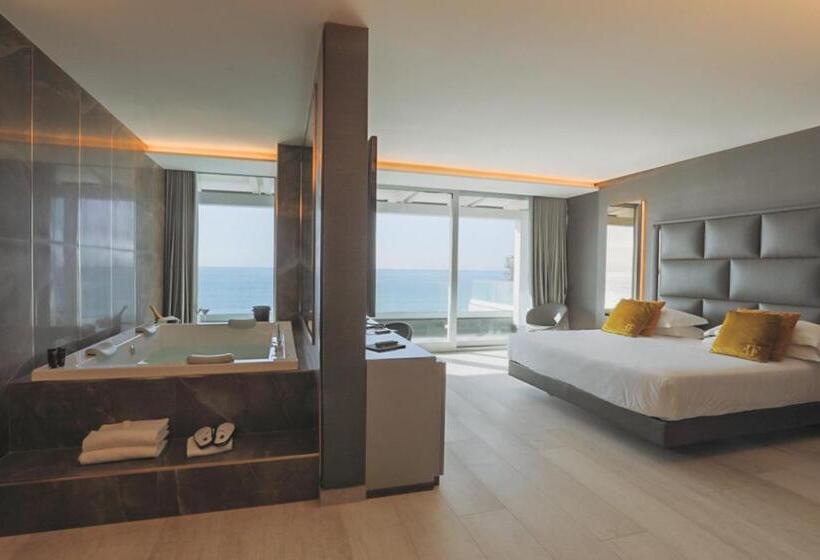 Люкс Кровать Кинг, & Resort Tre Fontane Luxury