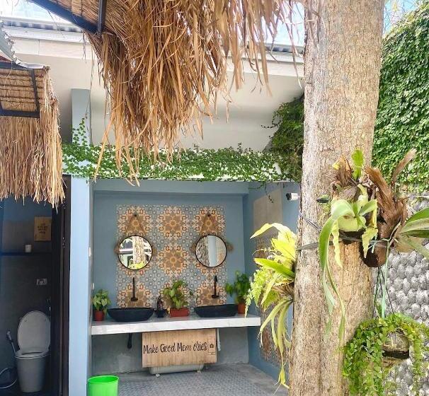 Кровать в Общей Комнате, The Jungle Hostel Canggu