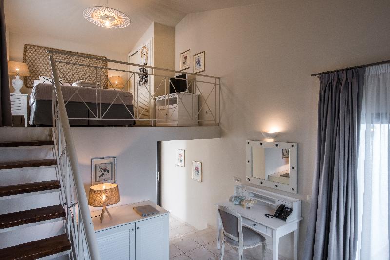 Deluxe Suite Sea View, Creta Blue Boutique