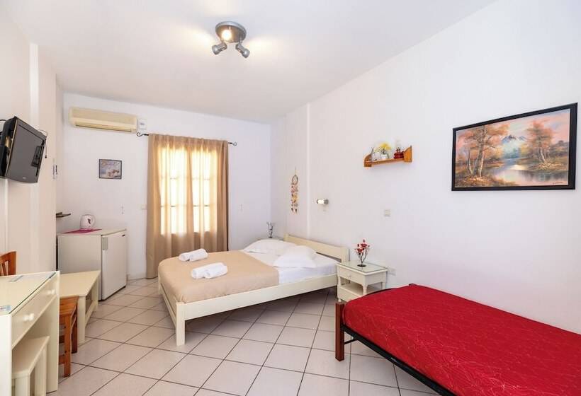 Triple Room Sea View, Froudi Rooms
