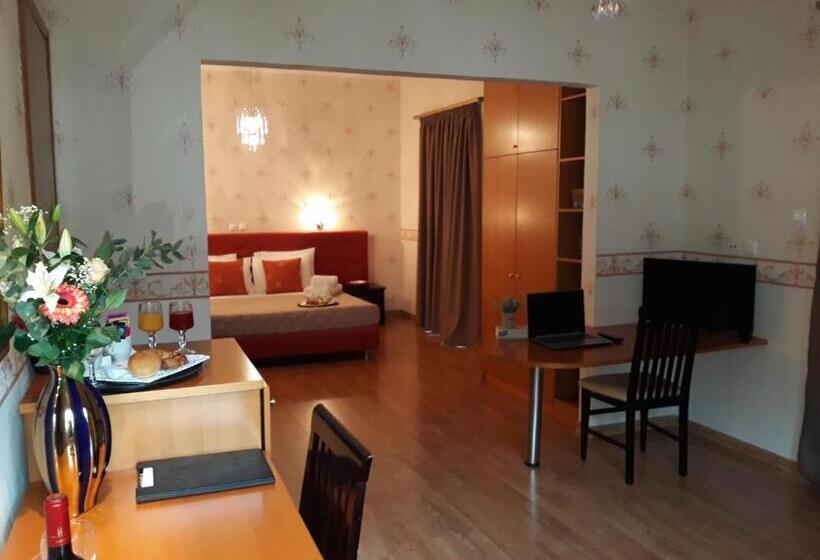 جناح جونيور مطلّ علي البحر, Grand Olympic Hotel Loutraki