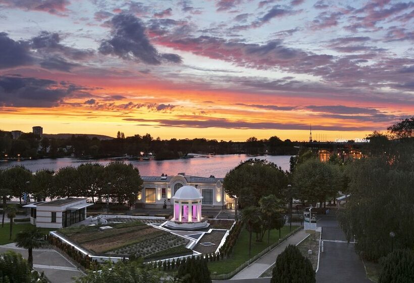 Номер Executive, Hôtel Barrière Le Grand Hôtel Enghien Les Bains