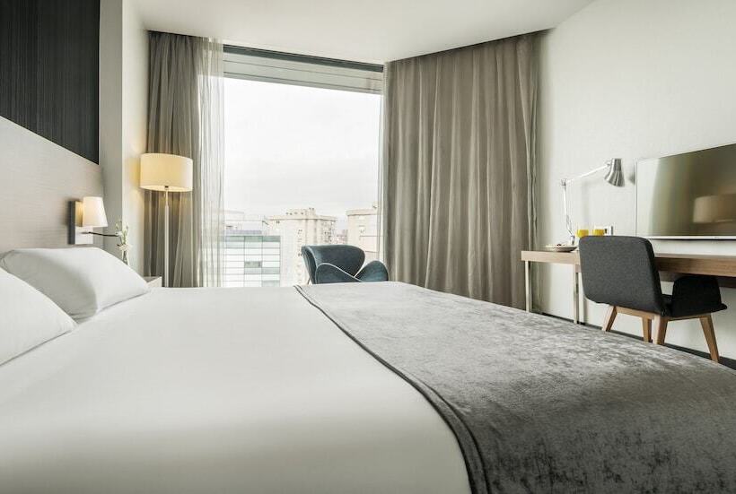 Quarto Triplo Estandar, Ilunion Atrium