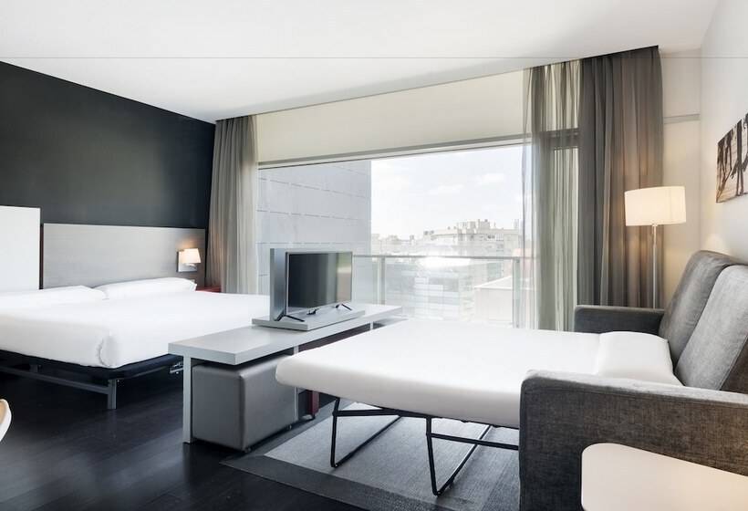 Quarto Familiar, Ilunion Atrium